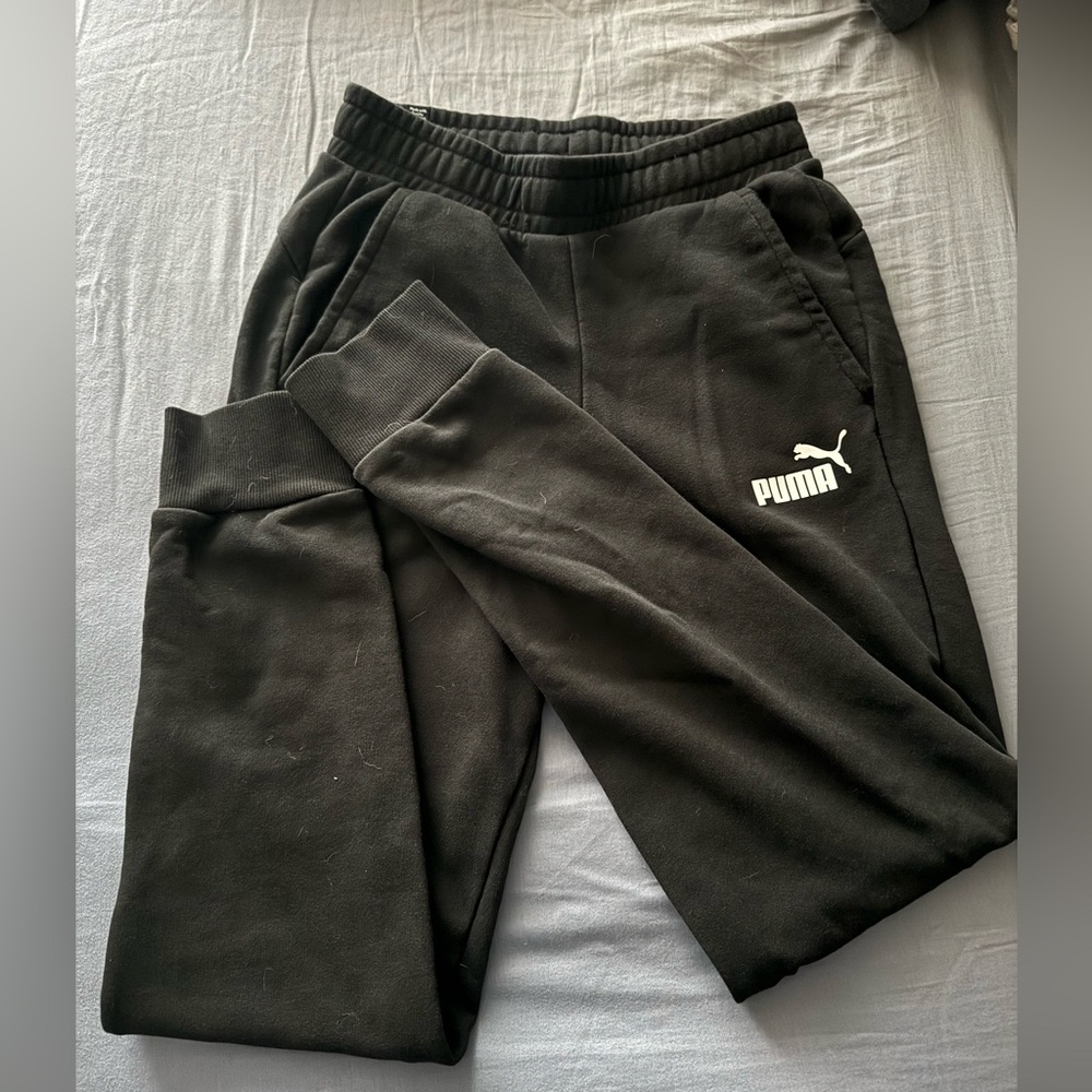 Puma brand men’s jogger pants - black size small
